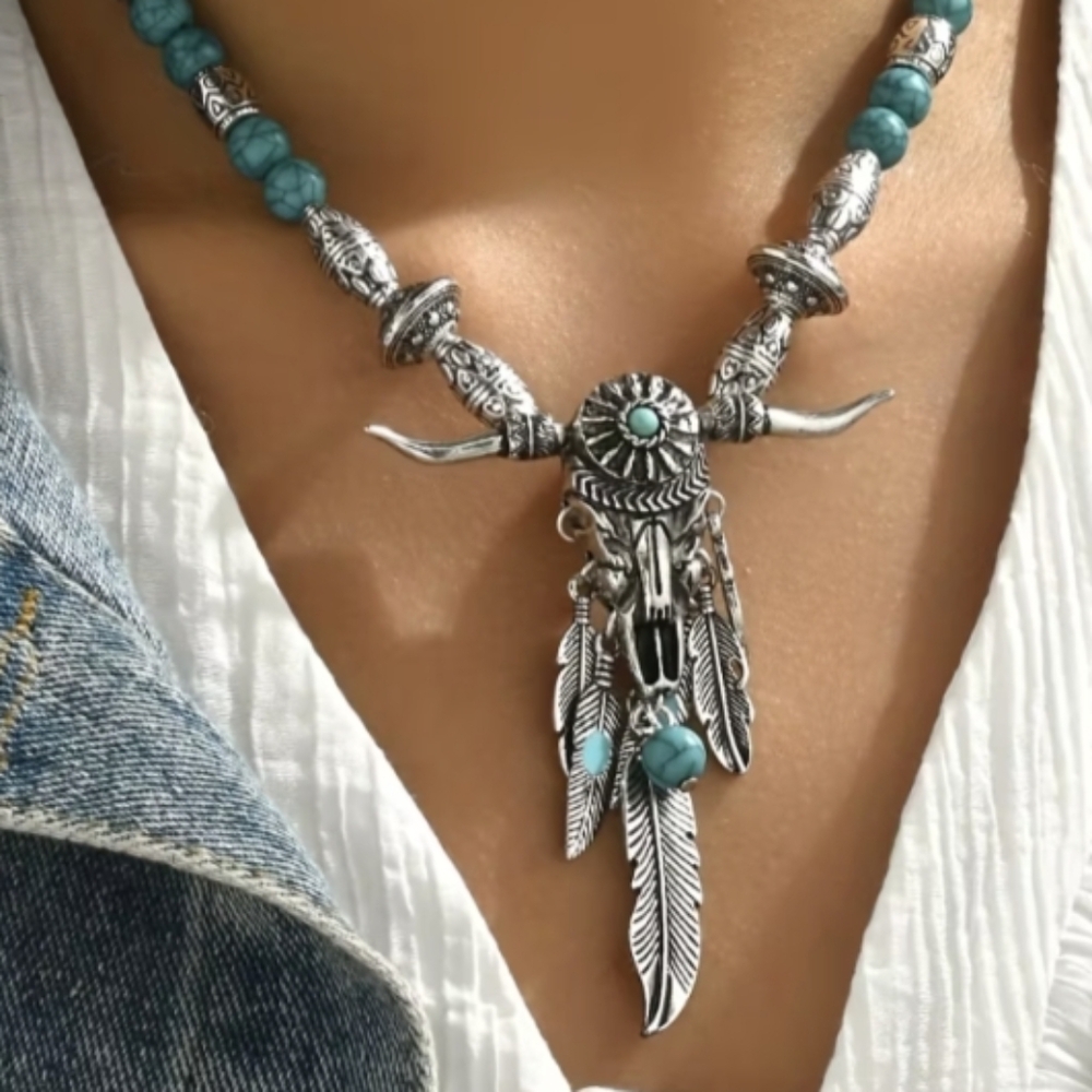 🩵Western Native Turquoise Look-Synthetic Stones Steer & Feathers Necklace NWT - Picture 5 of 12